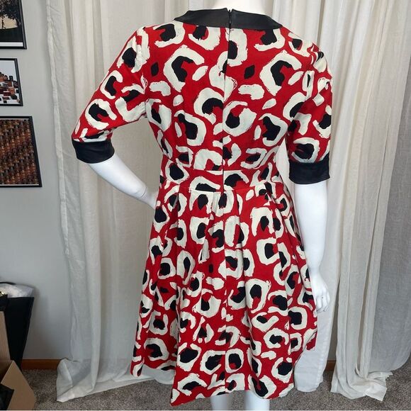 GUCCI- Pre-Fall 2014 Red and Black Leopard Print A Line Dress Size 40 - Picture 8 of 13